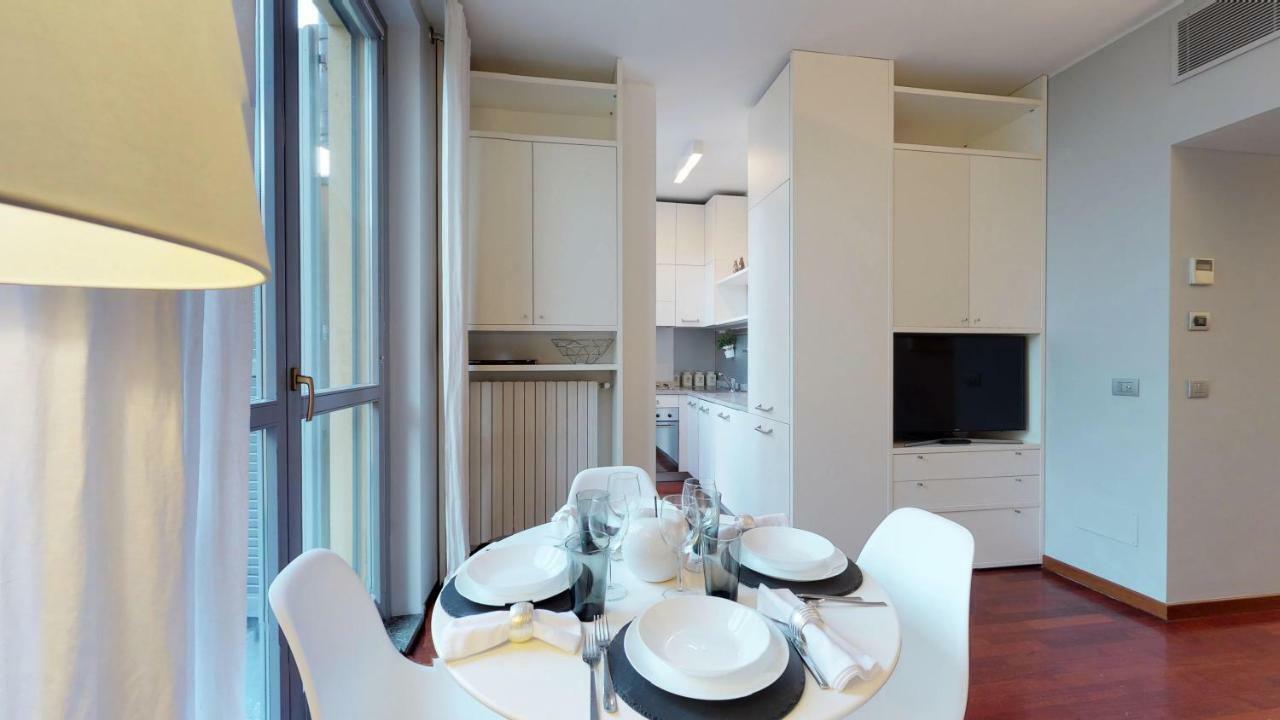 Design Apartment Near Duomo Square Milan Luaran gambar